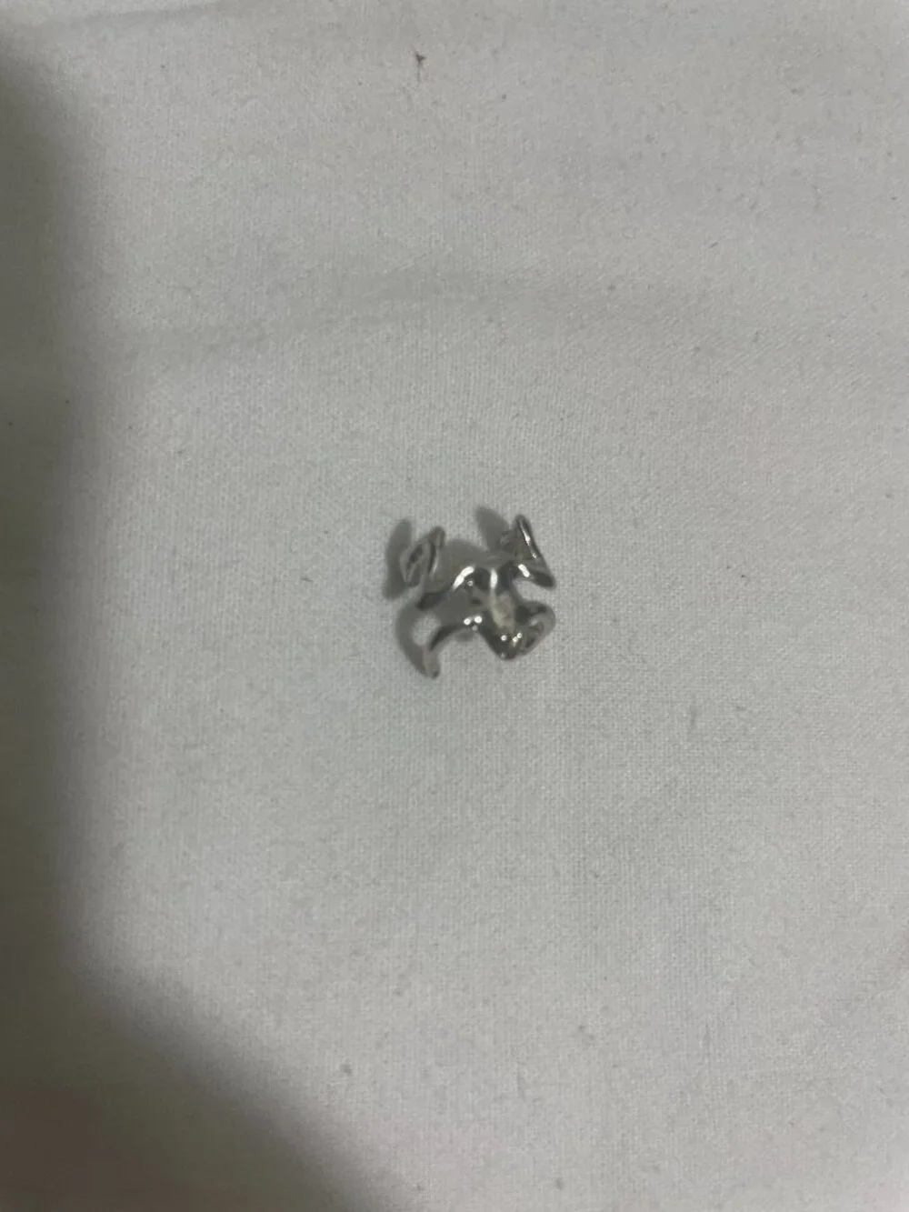 Small Silver Tone Frog Miniature Figurine Jewelry Craft Embellishment 5/8”